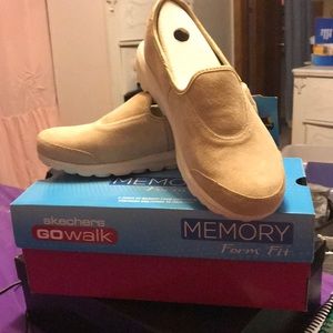 Skechers Go Walk (Winter) Memory Foam shoes